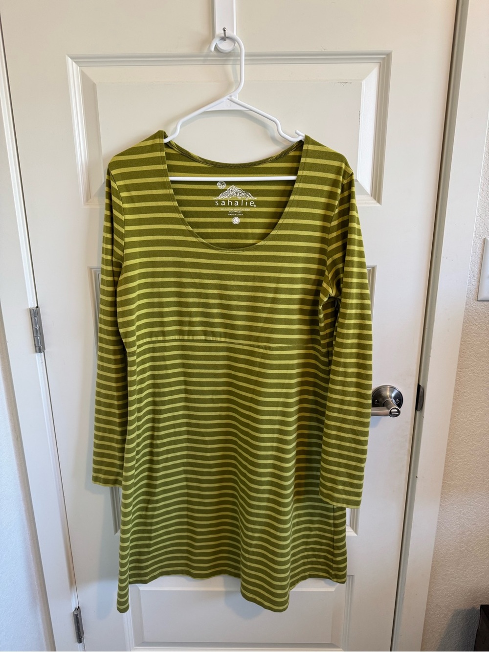 Sahalie Striped Green Long Sleeve Midi Dress